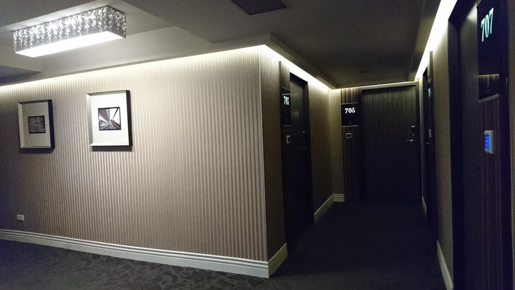 パリス ビジネス ホテル 高雄市 エクステリア 写真